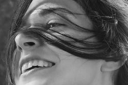 Estrogeni e salute della bocca, il dialogo segreto